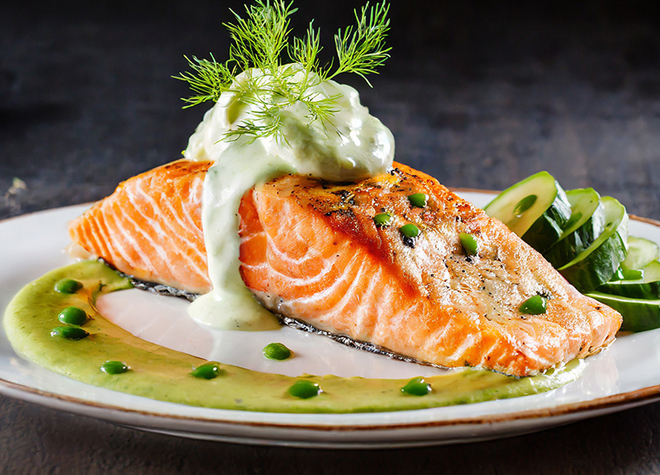 Lachs mit Gurkensauce