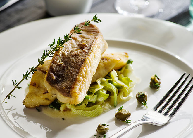Dorschfilets an Lauch-Honig-Sauce