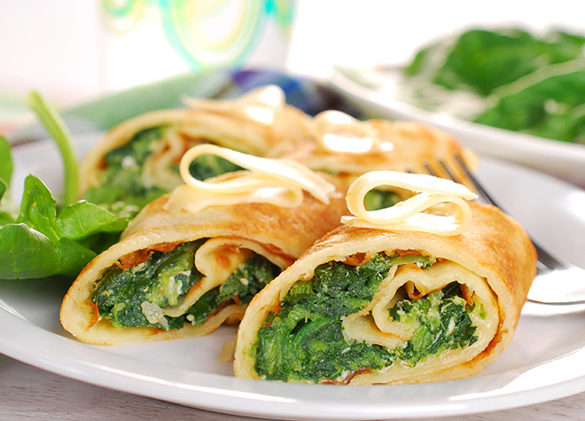Chinakohl-Spinat-Pfannkuchen mit Feta