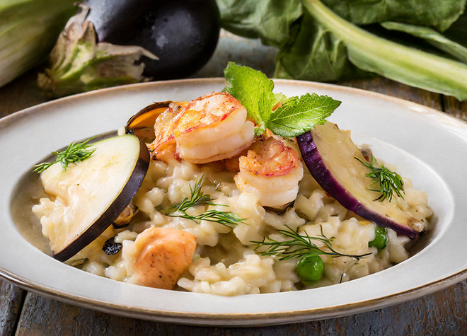 Kohlrabi-Meeresfrüchte-Risotto mit Aubergine