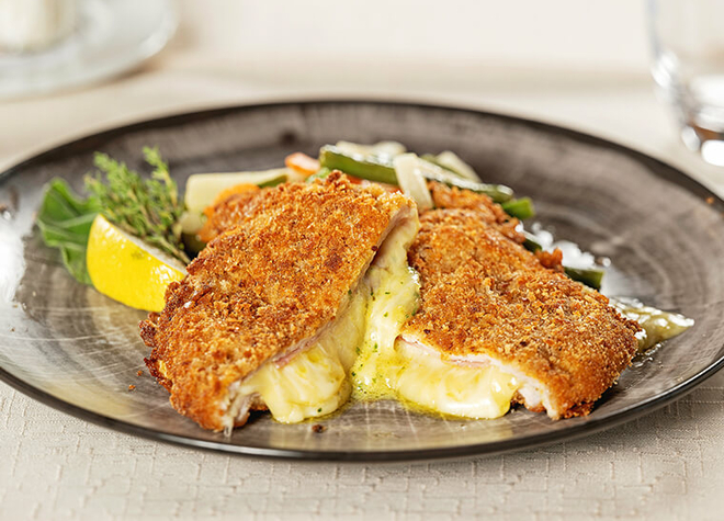 Mettis Cordon bleu mit Mischgemüse