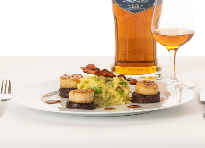 Jakobsmuscheln auf Blutwurst mit Colcannon