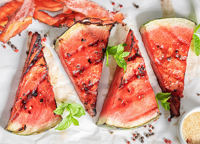 Grillierte Wassermelone mit Bacon