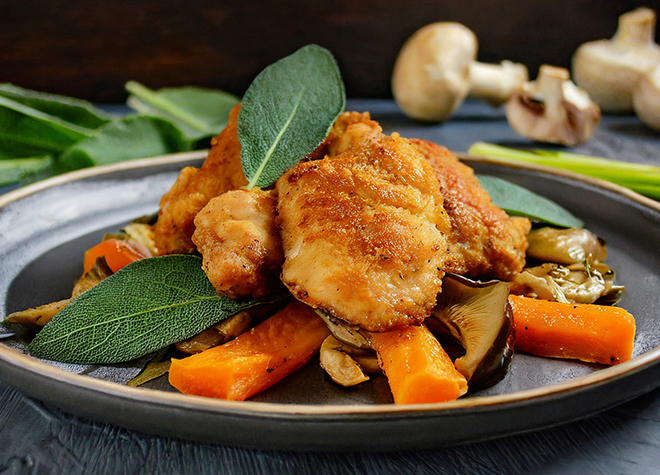 Pouletbrust mit Karotten-Lauch-Gemüse