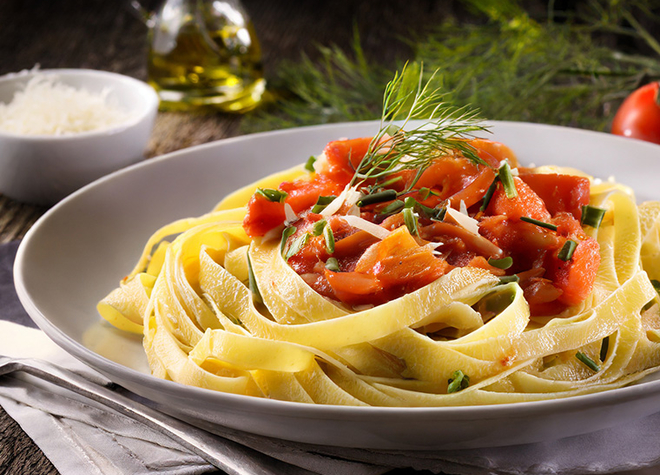 Tagliatelle mit Tomaten-Fenchel-Sauce