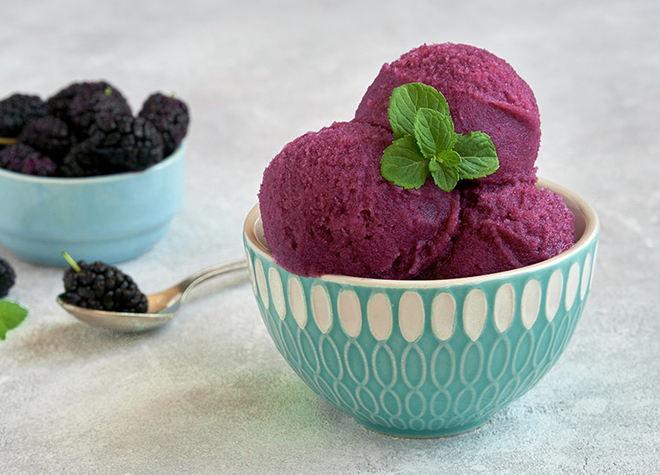 Waldbeeren-Glacé