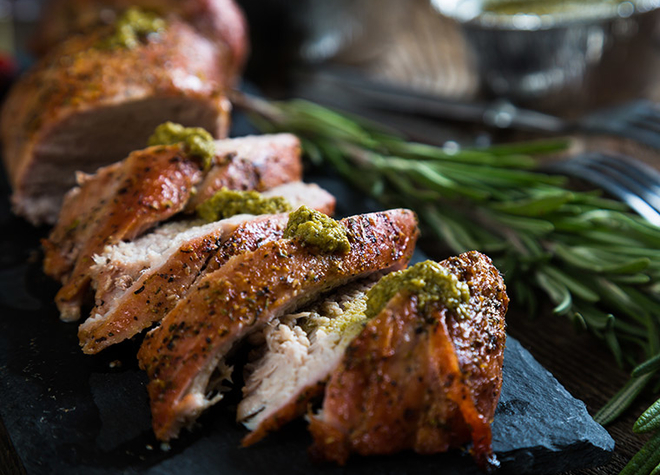 Schweinefilet mit Kräuterfüllung