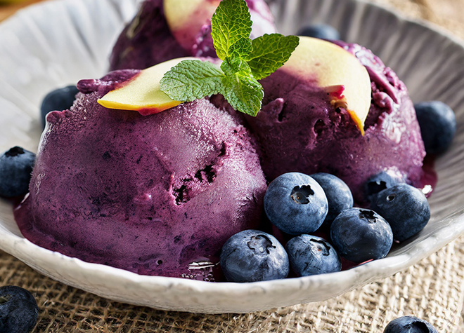 Blueberry-Apfel-Sorbet mit Appenzeller Molke