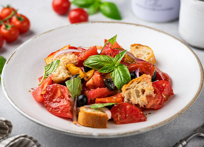 Italienischer Brotsalat Panzanella