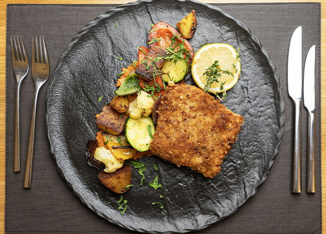 Schweins-Cordon bleu mit Gemüse