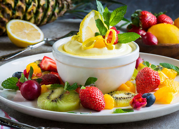 Mascarpone Zitronencreme mit exotischem Fruchtsalat